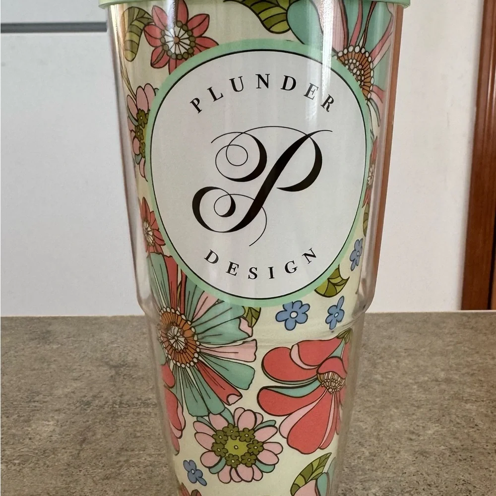 Plunder Design Floral 20 oz Drink Iced Tea Water Tumbler BPA Free Cup with lid